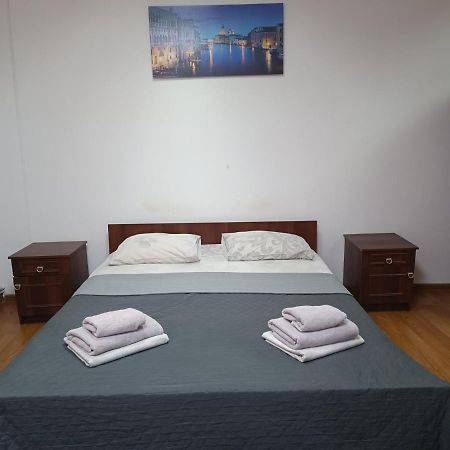 מוקצ'בה Apartments Domovik On Valenberga 3 מראה חיצוני תמונה