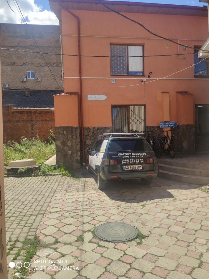 מוקצ'בה Apartments Domovik On Valenberga 3 מראה חיצוני תמונה